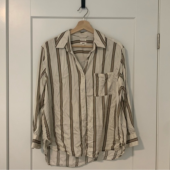 Satin button up pajama shirt EUC - Picture 8 of 8